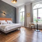 Lejlighedshotel Domaine Du Beron - Chateau Et