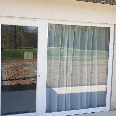 Aparthotel Clos Du Beron- Meuble De Tourisme Cappelle-en-Pevele