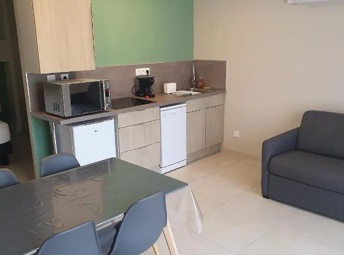 Appart hôtel Apprt Clos Du Béron 3*